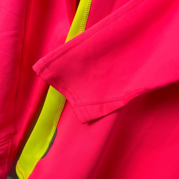 Brooks Running Neon Pink & Yellow Quarter Zip Pull Over reflective detail Small - Picture 9 of 12